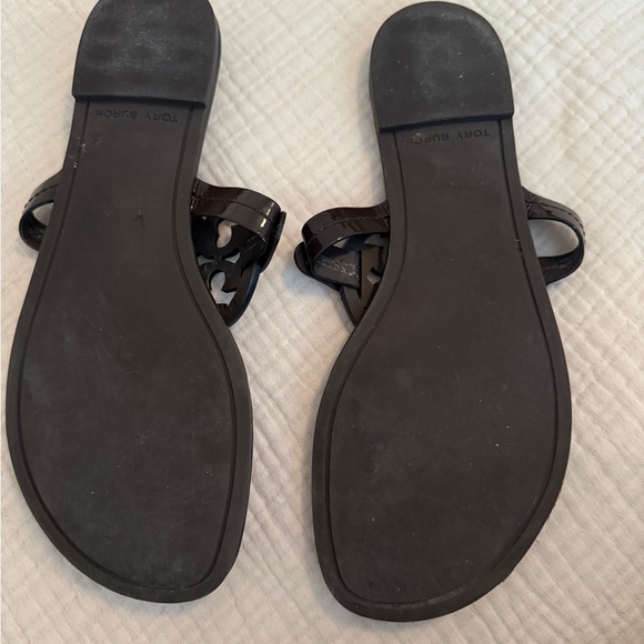 Tory Burch Dark Brown Patent Leather Thong Sandals - Picture 3 of 4